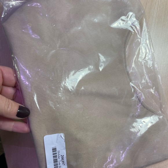 Tan Makeup Bag - Picture 4 of 4